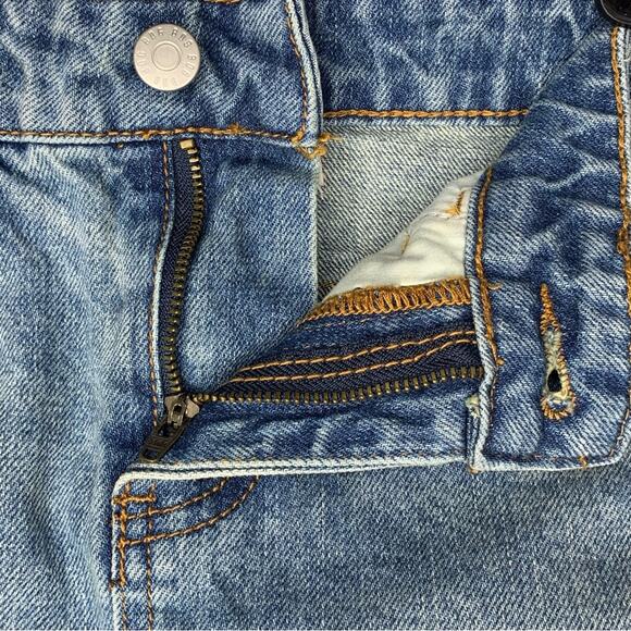 BDG Demin Skirt 5 Working Pocket Fly Zipper Closure Raw Hem Med Wash Size SX - Picture 9 of 14